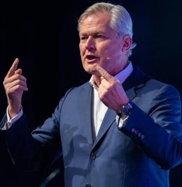 El economista belga Gunter Pauli, ponente encargado de abrir el Blue Zone Forum.