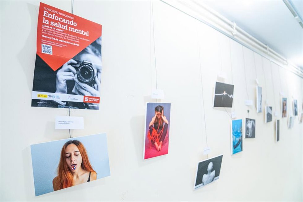 'Enfocando La Salud Mental', Nueva Exposición En El Edificio VIVES De La UR