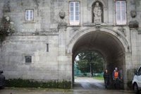 Sanxenxo y Sobrado dos Monxes continúan a la espera de recibir a los migrantes llegados de Canarias