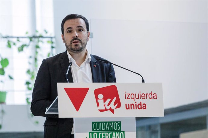 Archivo - El coordinador de Izquierda Unida (IU) y ministro de Consumo, Alberto Garzón, interviene durante la reunión de la Coordinadora Federal de su partido, en Espacio Ecooo, a 4 de junio de 2023, en Madrid (España). 
