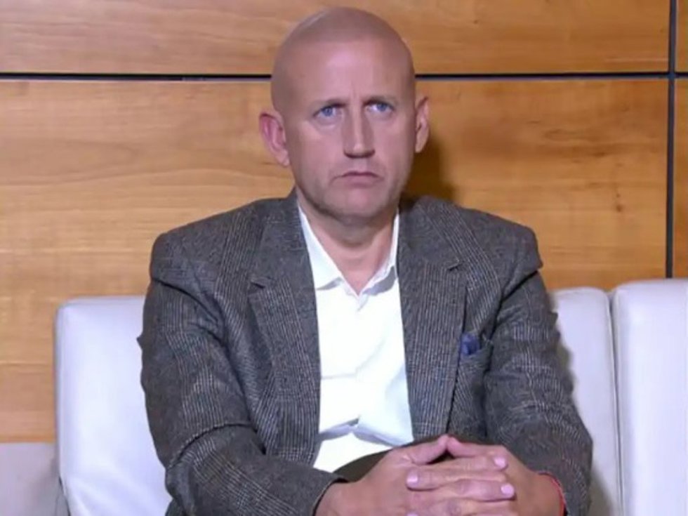 GUSTAVO GUILLERMO EN EL PLATÓ DE GRAN HERMANO VIP TRAS SER EXPULSADO DE LA CASA DE GUADALIX