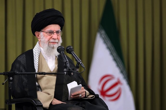 November 1, 2023, Tehran, Iran: Iranian Supreme Leader Ayatollah ALI KHAMENEI speaks during a meeting with Iranian students. Khamenei said that the Muslim government must block the export of oil and other essentials to Israel, saying that Israel would b