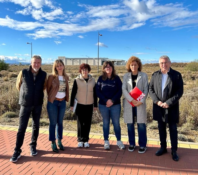 El POSE exige al Gobierno regional que trabaje para que el suelo industrial en La Senda tenga un precio de 35 euros