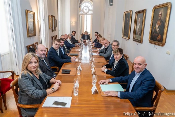 Configuración del nuevo gobierno municipal tras acuerdo entre PP y VOX