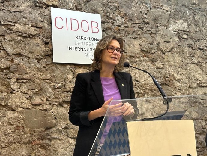 La consellera de Acción Exterior y UE de la Generalitat, Meritxell Serret, en un acto en el Cidob