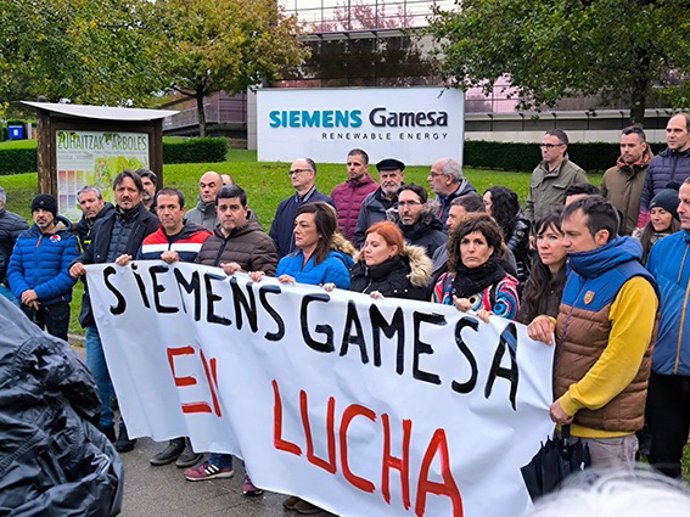 Los sindicatos denuncian "el riesgo real de destrucción del empleo" en Siemens Gamesa