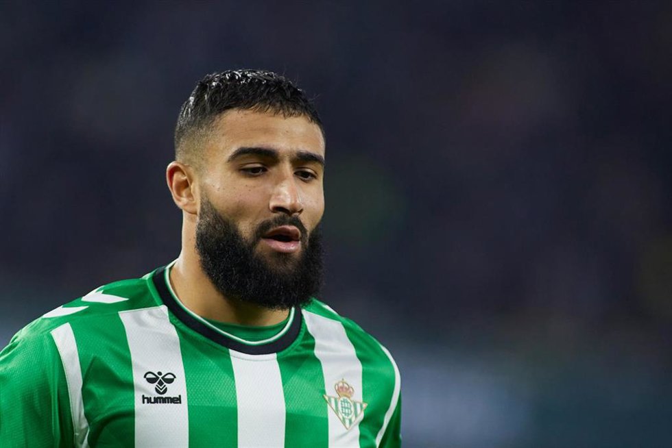 Archivo - El centrocampista francés Nabil Fekir, en un partido del Real Betis.