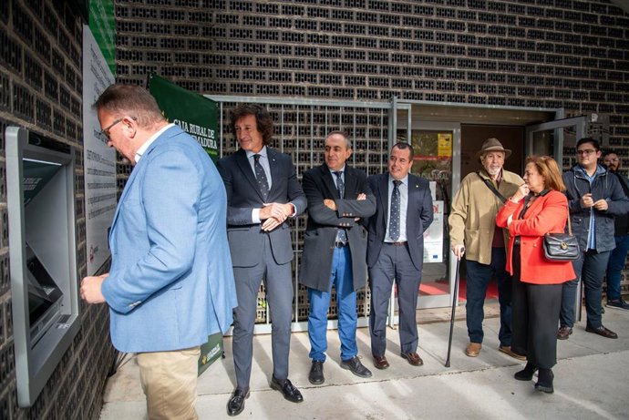 Inauguración de un nuevo cajero en Nueva Ciudad