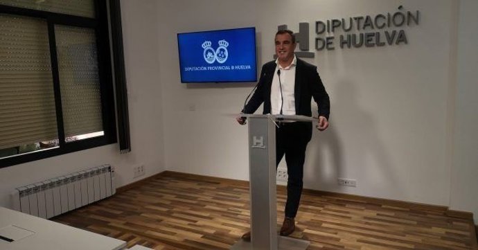 El portavoz del Grupo Socialista en la Diputación de Huelva, Rubén Rodríguez.