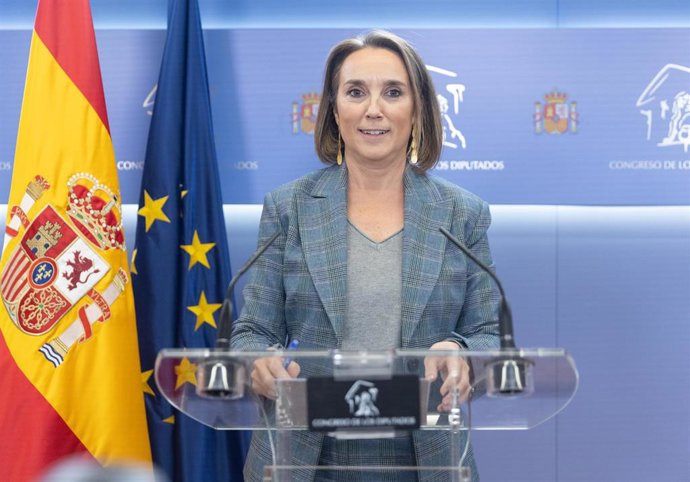 La secretaria general del PP, Cuca Gamarra, ofrece una rueda de prensa posterior a la Junta de Portavoces, en el Congreso de los Diputados, a 3 de noviembre de 2023, en Madrid (España).