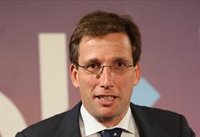 Almeida critica falta de información en llegada de migrantes a Carabanchel e insiste en que Madrid es "solidaria"