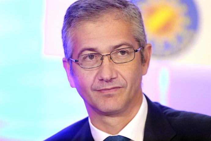 Archivo - El gobernador del Banco de España, Pablo Hernández de Cos, oa 15 de noviembre de 2021, en Madrid (España).