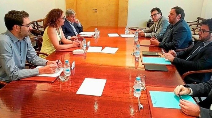Reunión de la comisión bilateral Baleares-Catalunya en la que se reunieron la exconsellera de Hacienda y Administraciones Públicas, Catalina Cladera, y el exvicepresident del Catalunya, Oriol Junqueras.