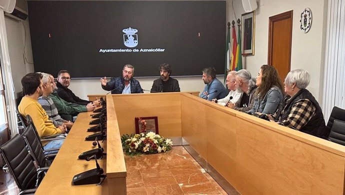 Reunión de CCOO con el alcalde de Aznalcóllar, Juan José Fernández.