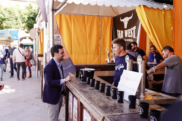 La Plaza Vieja se convierte en el escaparate de la cerveza artesana este fin de semana