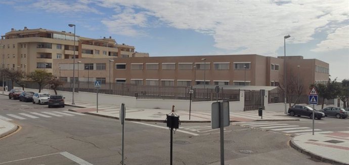 Entorno de un instituto en Torremolinos.