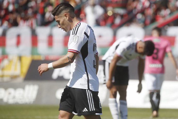 Futbol, Palestino vs Colo Colo. Fecha 26, campeonato Nacional 2023. El jugador de Colo Colo Oscar Opazo es fotografiado durante el partido de primera division contra Palestino disputado en el estadio Municipal La Cisterna en Santiago,