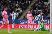 El Eibar empata al Espanyol en el 98' y sin querer Puado