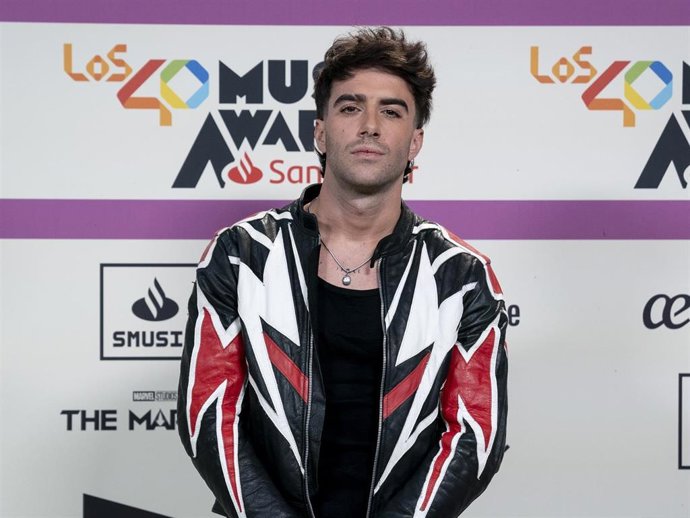El cantante Álvaro de Luna posa durante el photocall de los 40 Music Awards 2023, en el Wizink Center, a 3 de noviembre de 2023, en Madrid (España).