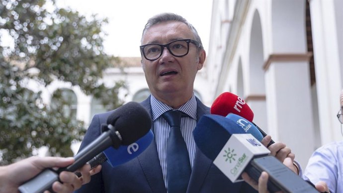 El portavoz de Vox en el Parlamento andaluz, Manuel Gavira, en una foto de archivo.