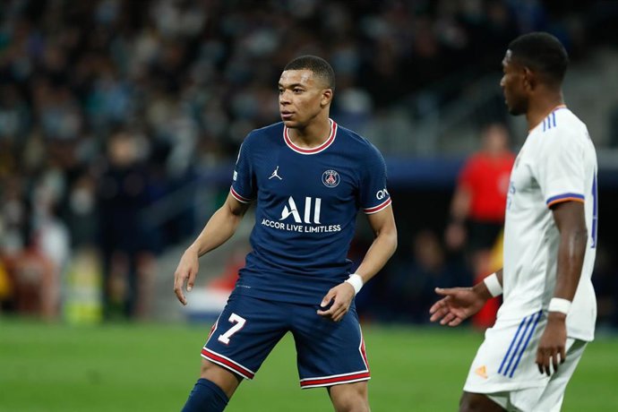 Archivo - Kylian Mbappé, durante un partido del PSG contra el Real Madrid.