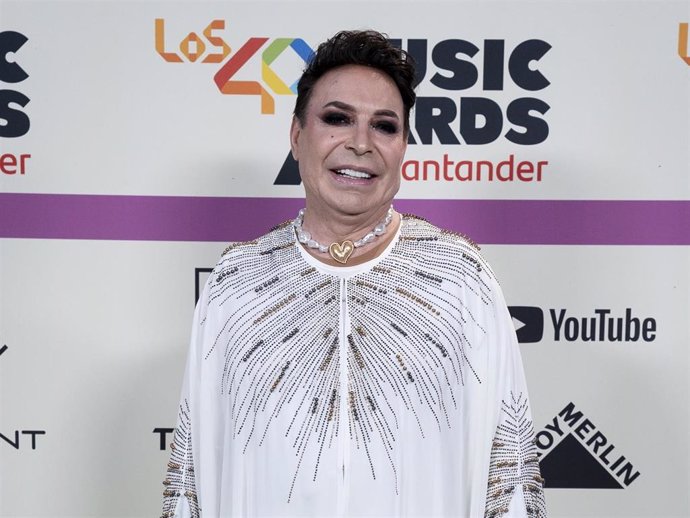 El colaborador 'Maestro Joao' posa durante el photocall de los 40 Music Awards 2023, en el Wizink Center, a 3 de noviembre de 2023, en Madrid (España).