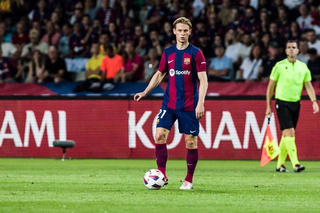 Archivo - Frenkie de Jong of Fc Barcelona in action during the Spanish league, La Liga EA Sports, football match played between FC Barcelona and Real Betis at Estadi Olimpic Lluis Company on September 16, 2023 in Barcelona, Spain.