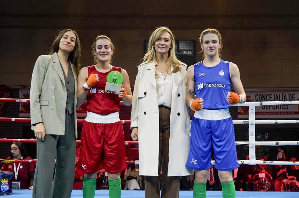 Laura Fuertes se impone en la Copa Iberdrola de Boxeo 2023 ante Iratxe Vals