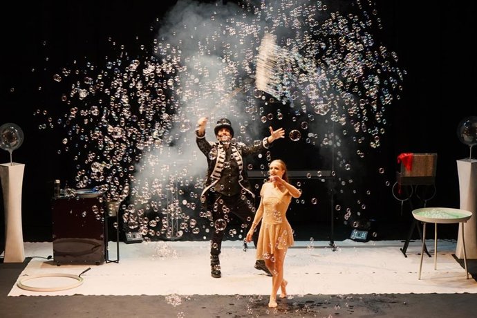 El teatro Darymelia de Jaén acoge el espectáculo Dreaming Bubbles. 