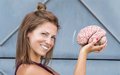 Sara Teller: "El secreto para tener un cerebro feliz es mantenerlo en calma"