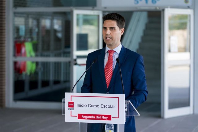 El consejero de Educación, Ciencia y Universidades de la Comunidad de Madrid, Emilio Viciana