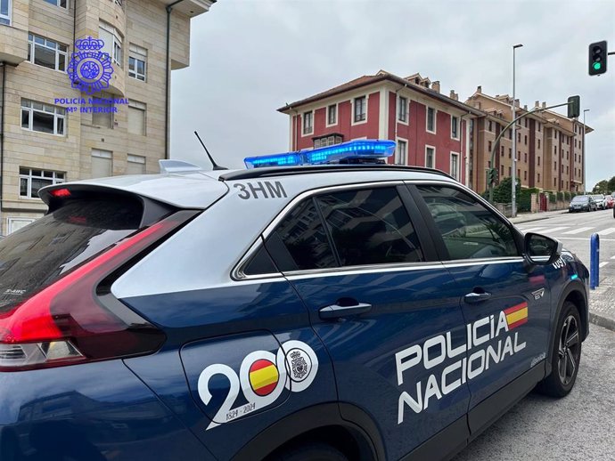 Coche d ela Policía Nacional.