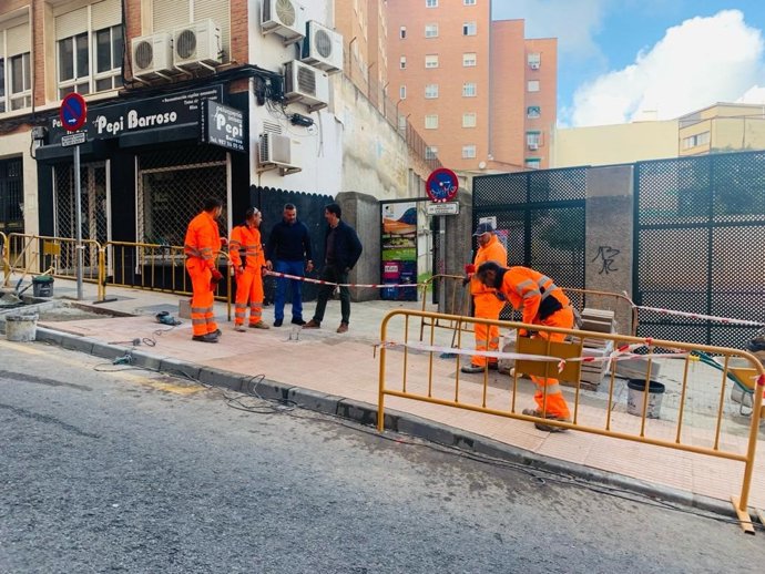Obras en la entrada del CP Prácticas para mejorar la seguridad de los alumnos