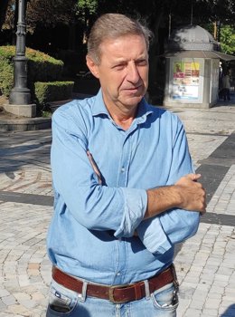 Carlos Fernández Llaneza