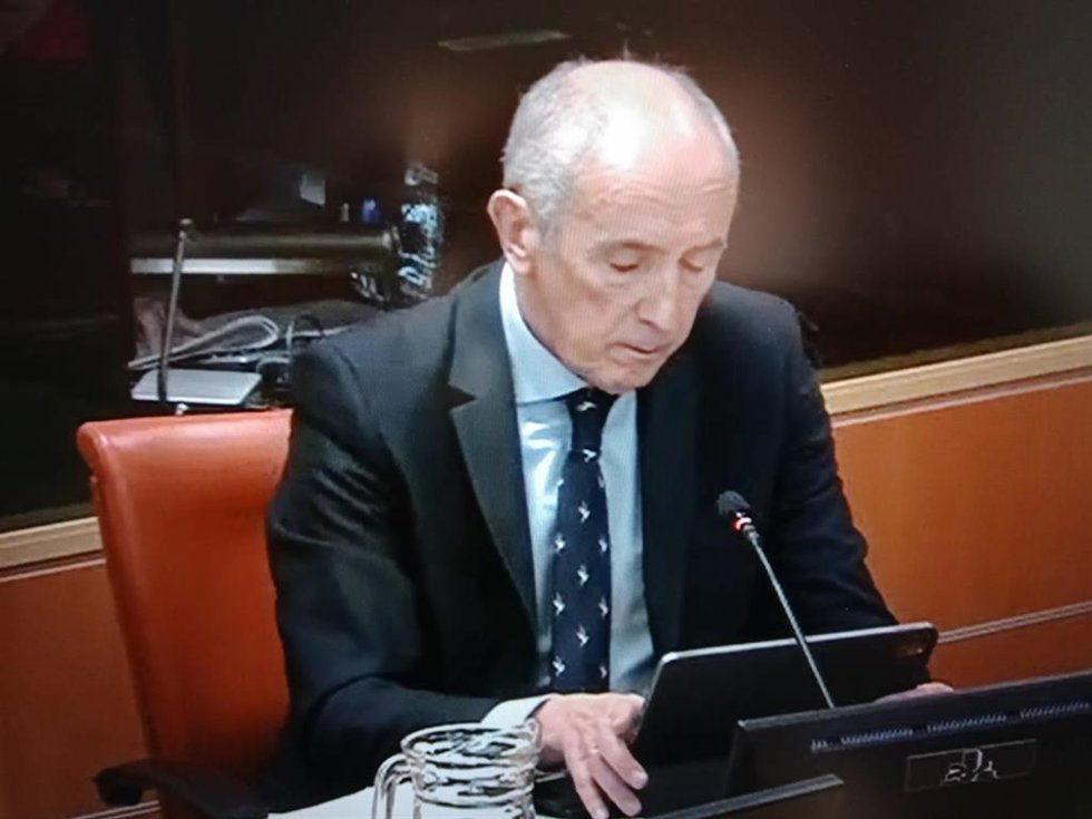 Josu Erkoreka durante la presentación d elos presupuestos para el Departamento de Seguridad