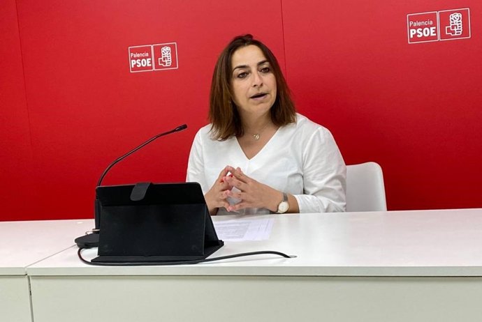 Archivo - La secretaria general del PSOE de Palencia, Miriam Andrés. 