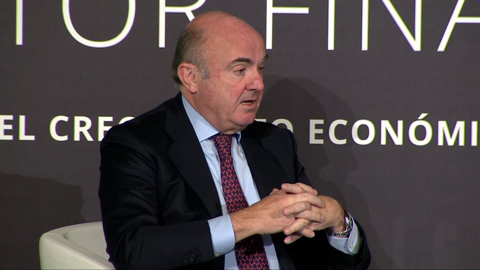 De Guindos asegura que la posición fiscal de los países está adquiriendo "más im
