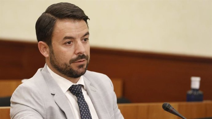 El portavoz del Grupo Parlamentario Vox en las Cortes, Iván Sánchez.