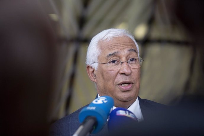 27 October 2023, Belgium, Brussels: Portugal's Prime Minister Antonio Costa speaks to media on his arrival for a round table session on the second and last day of a European Union summit. Photo: Hatim Kaghat/Belga/dpa