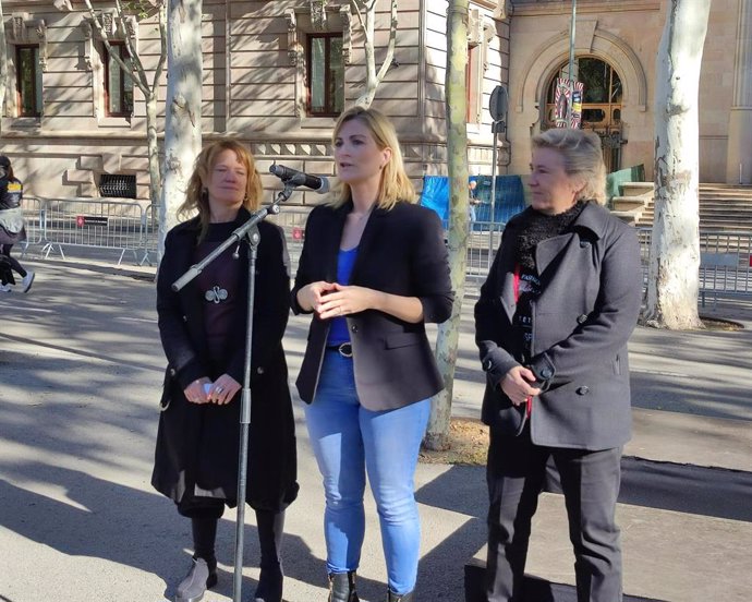 La portaveu d'ERC i diputada al Parlament, Raquel Sans, davant el TSJC