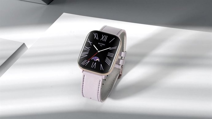 El reloj inteligente Amazfit Active en color morado