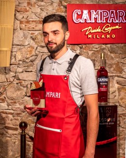 El ganador Elías Diéguez Páez de Lovo Cocktail Bar.