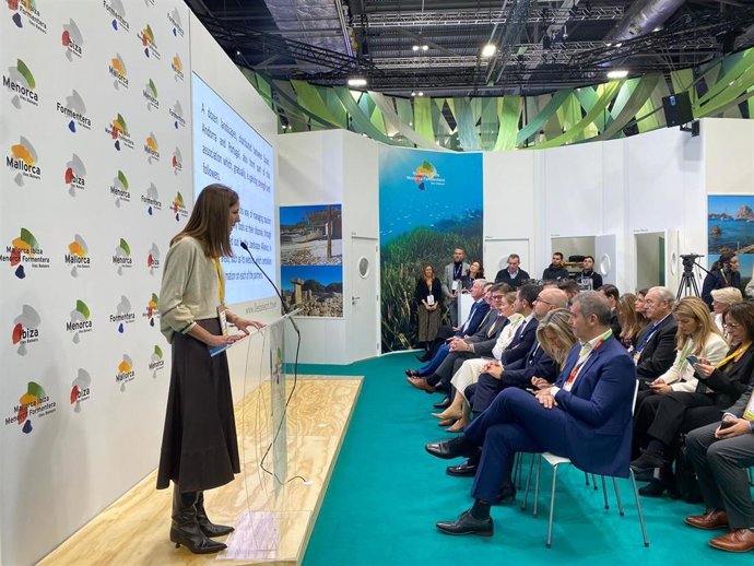 La vicepresidenta del Consell de Mallorca y consellera insular de Cultura y Patrimonio, Antnia Roca, durante su intervención en la WTM.