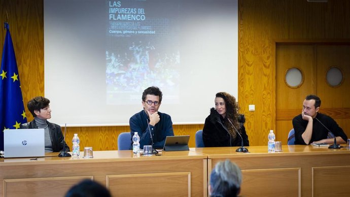 Mesa redonda en el II Festival Universitario de Flamenco de la UPO.