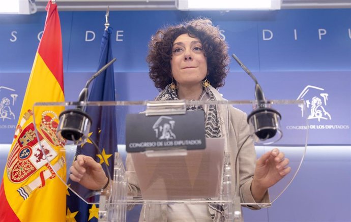 La diputada de Sumar, Aina Vidal, durante una rueda de prensa, en el Congreso de los Diputados, a 7 de noviembre de 2023, en Madrid (España). Durante la comparecencia, ha hablado sobre la actualidad política.