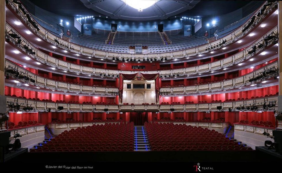 Archivo - Patio de butacas del Teatro Real