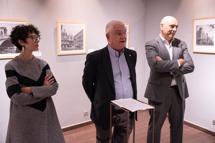 El Archivo Jalón Ángel del Grupo San Valero inaugura la exposición "Jalón Ángel y los paseos poéticos"