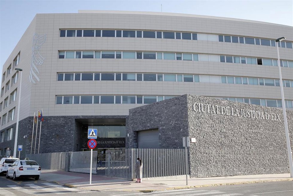 Archivo - Fachada de la Ciutat de la Justicia de la Audiencia de Alicante, con sede en Elche.