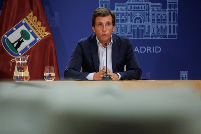 Archivo - El alcalde de Madrid, José Luis Martínez-Almeida, ofrece una rueda de prensa tras presidir la reunión de la Junta de Gobierno de la ciudad 