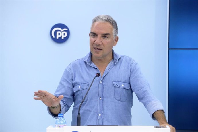 Archivo - El coordinador general del PP y diputado por Málaga, Elías Bendodo.